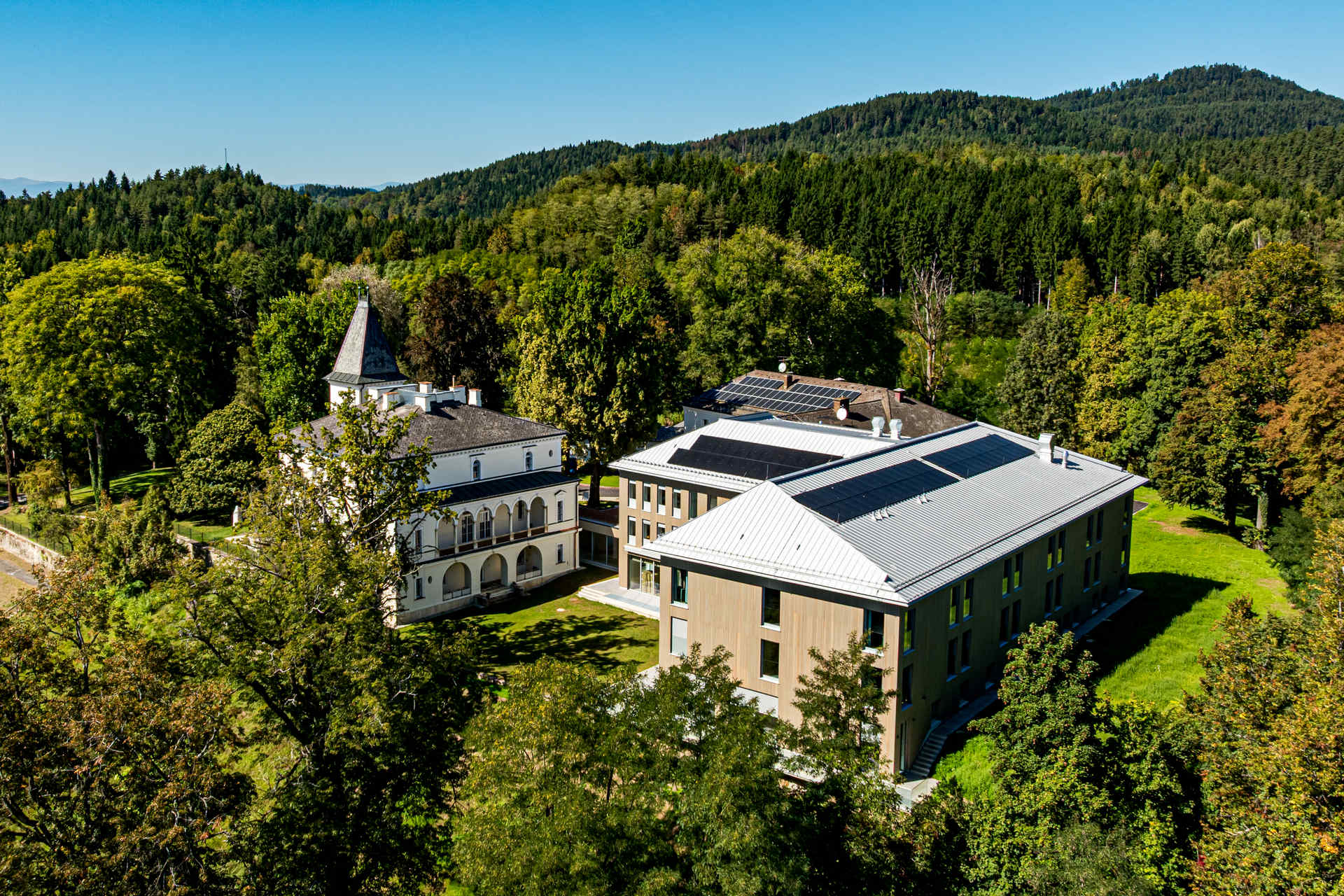 02_schloss-krastowitz_drohnenaufnahme