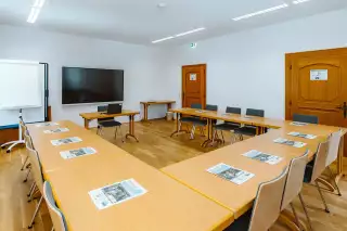 04_schloss-krastowitz_seminare_raum-s.webp